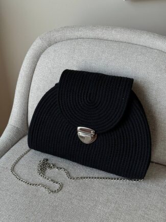 VERONA czarna z łańcuszkiem